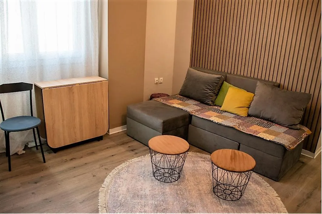 Jukebox Suite 2 Bedrooms - Big Balcony Thessaloniki Apartment